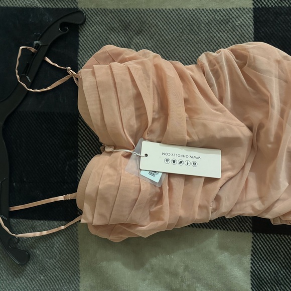 Oh Polly Peach Ruched Bodycon Dress - Picture 5 of 5